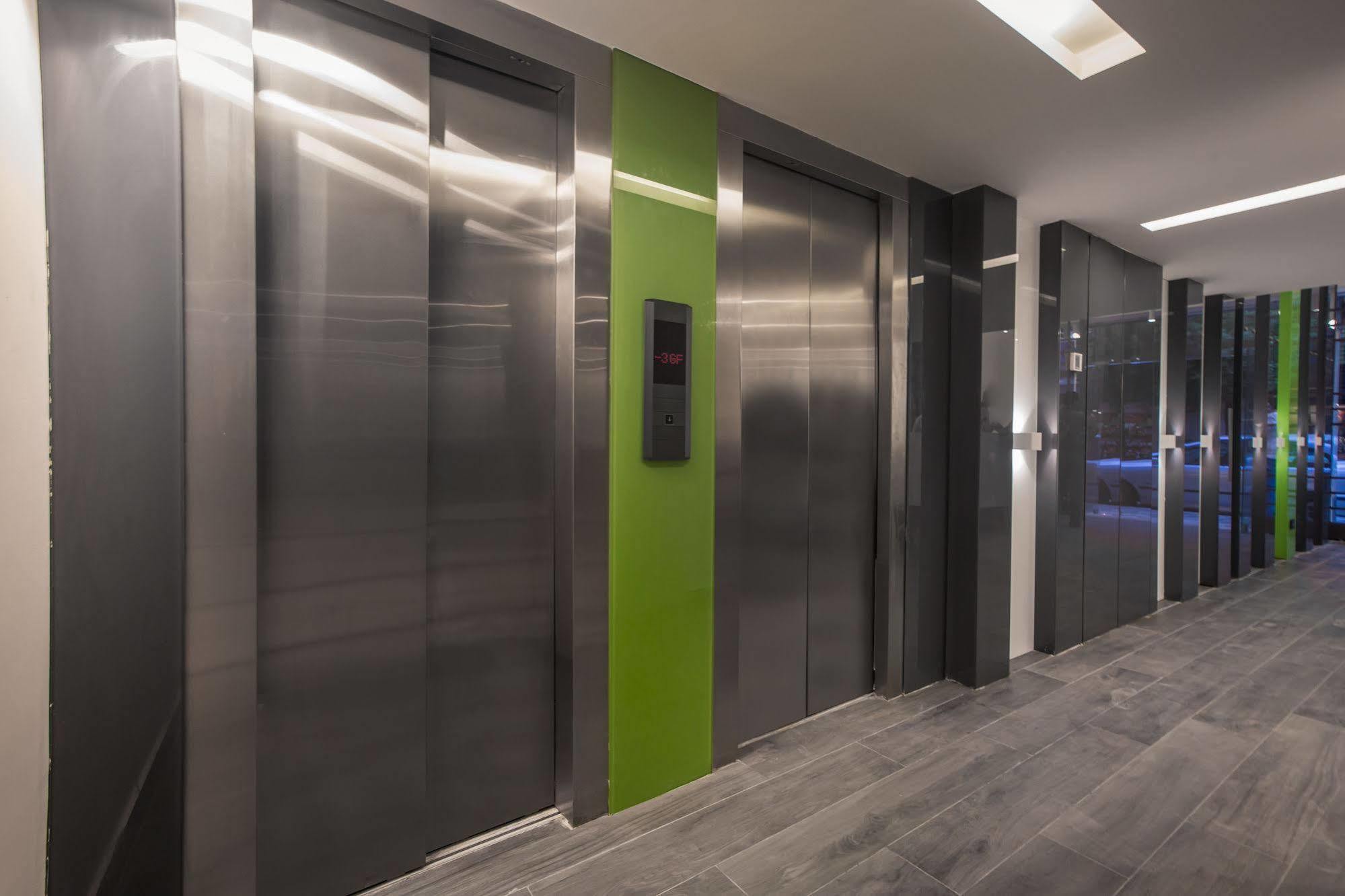 Studio 44 Бейрут Екстериор снимка