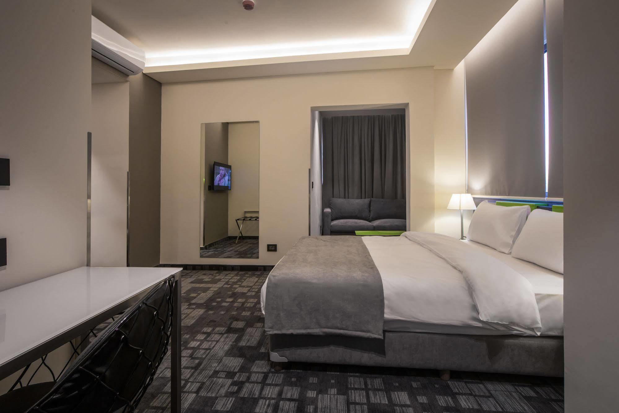 Studio 44 Бейрут Екстериор снимка